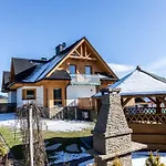 Czorsztyn 2 *